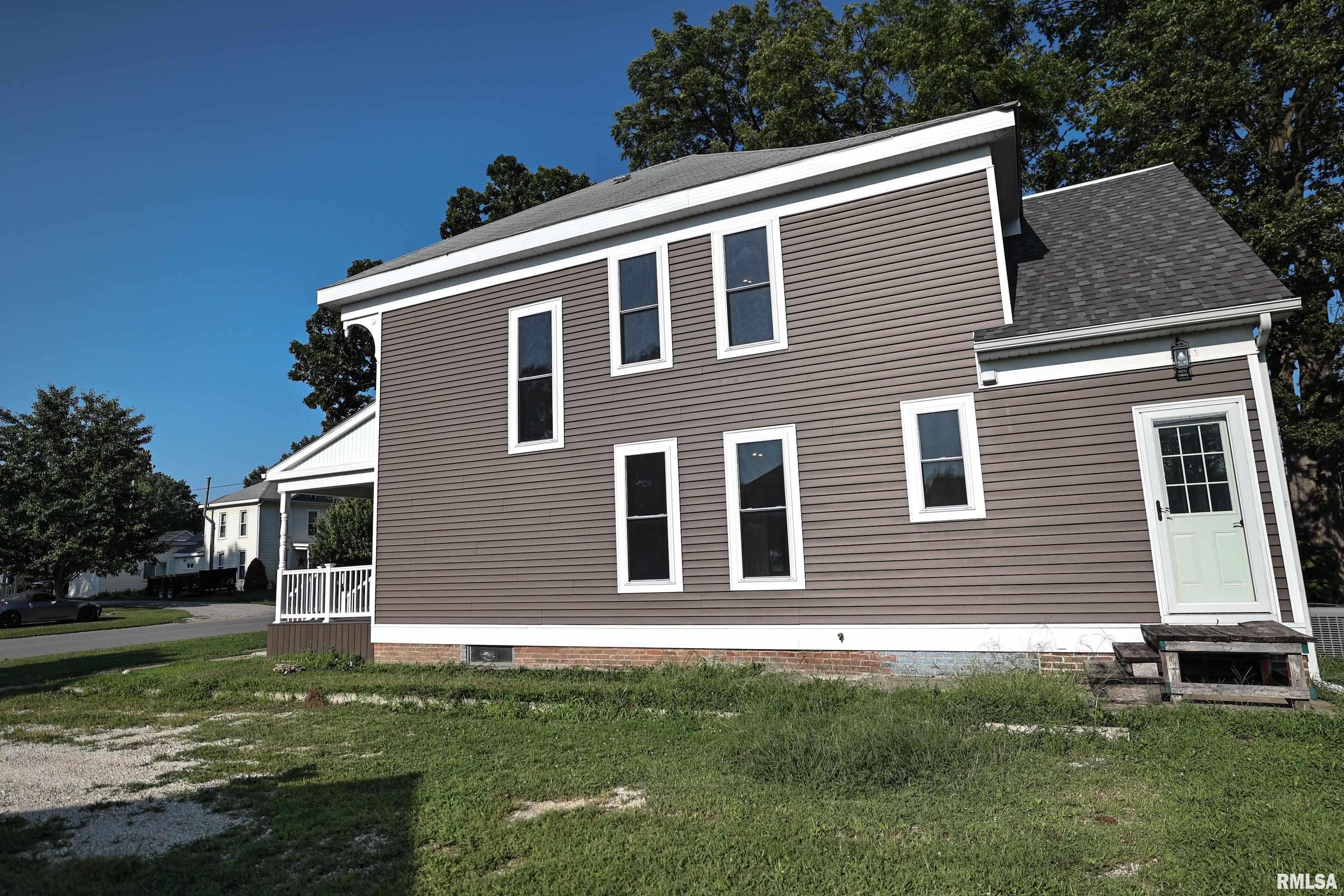 220 East Fayette Street Pittsfield, IL 62363 - Photo 11 of 75