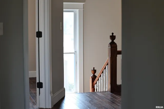 $255,000 | 220 East Fayette Street, Pittsfield, IL 62363