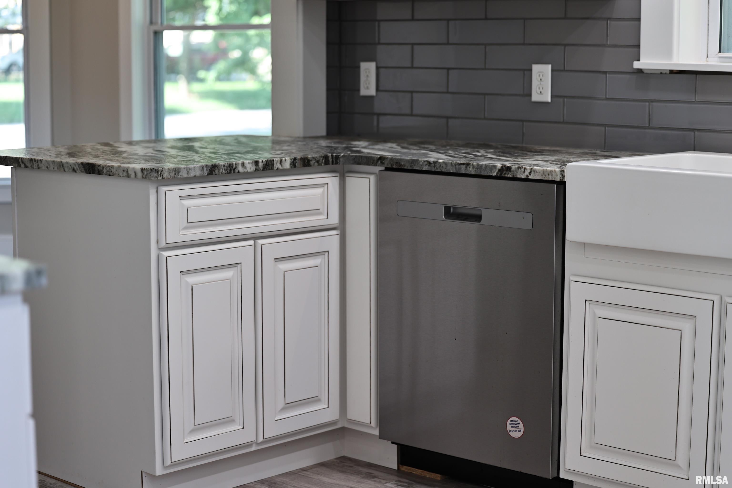 220 East Fayette Street Pittsfield, IL 62363 - Photo 40 of 75