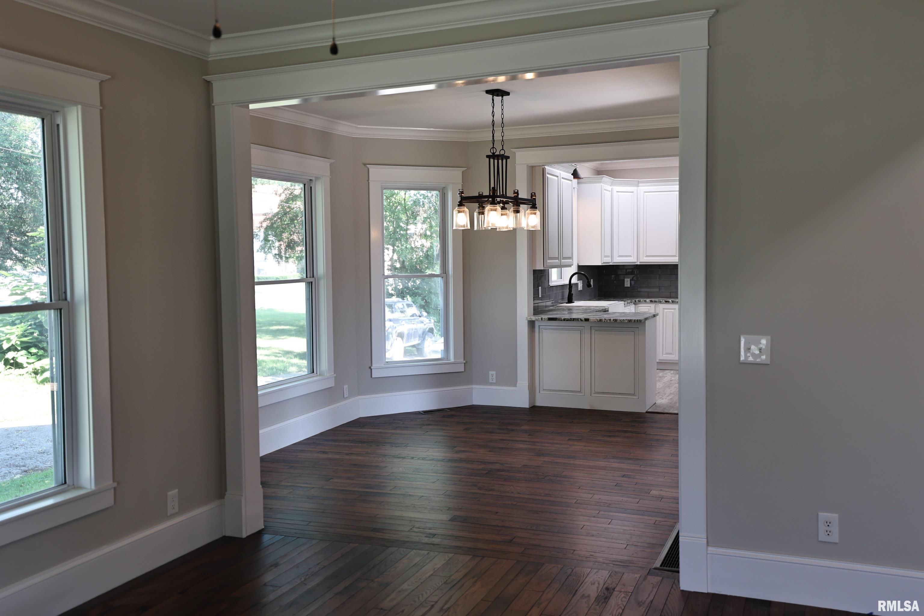 220 East Fayette Street Pittsfield, IL 62363 - Photo 41 of 75