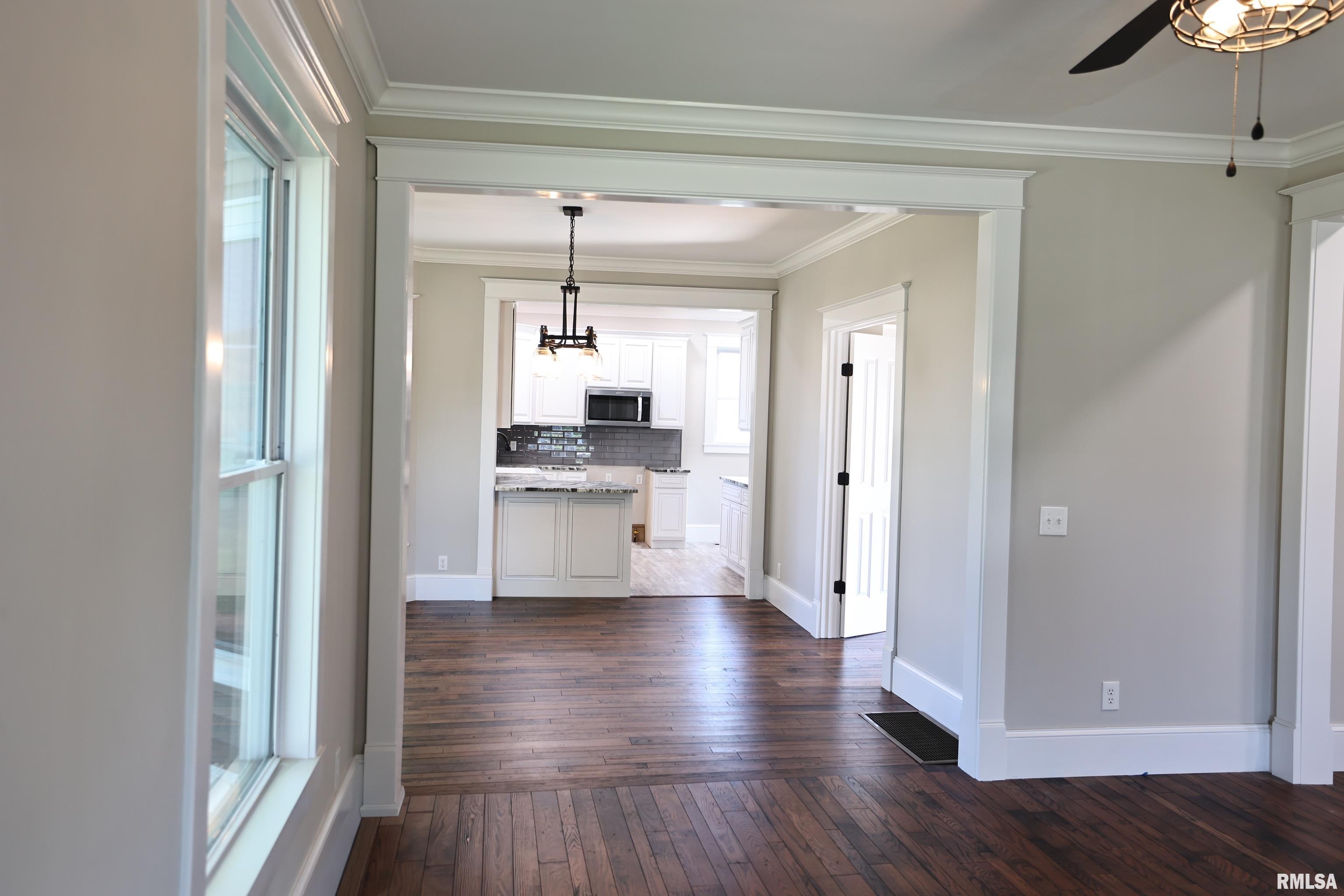 220 East Fayette Street Pittsfield, IL 62363 - Photo 44 of 75