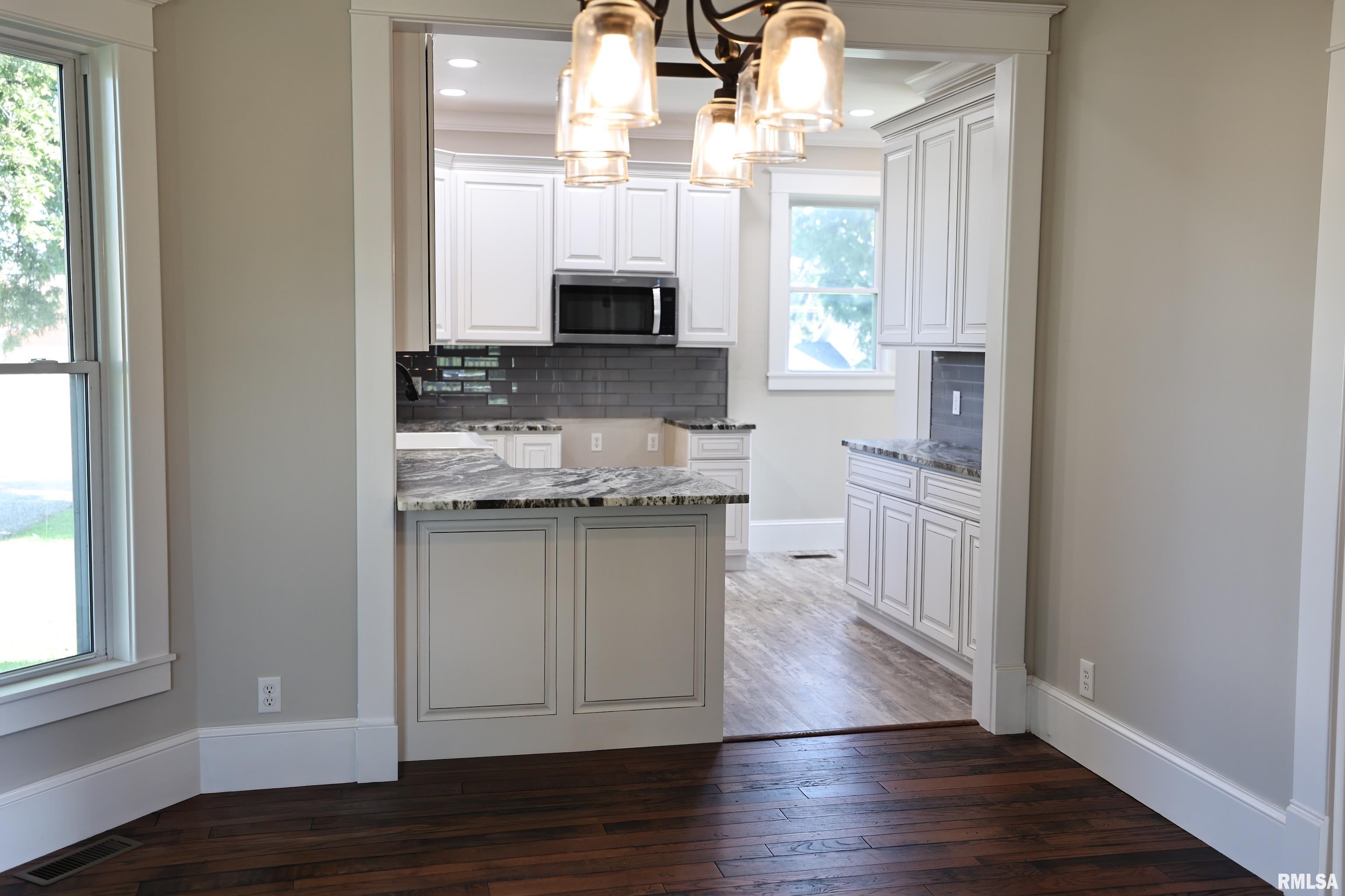 220 East Fayette Street Pittsfield, IL 62363 - Photo 45 of 75