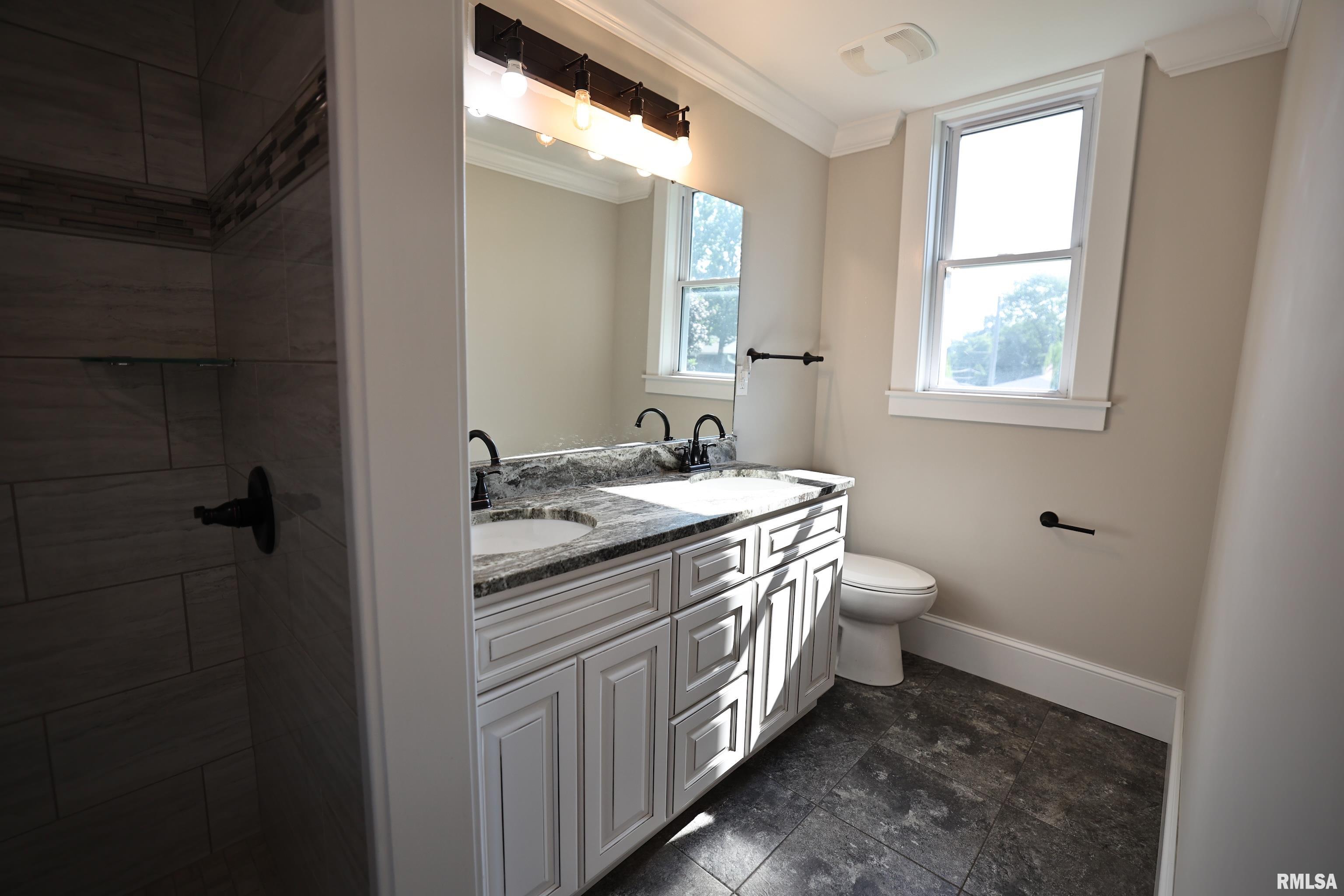 220 East Fayette Street Pittsfield, IL 62363 - Photo 50 of 75