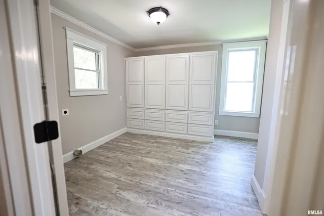 $255,000 | 220 East Fayette Street, Pittsfield, IL 62363