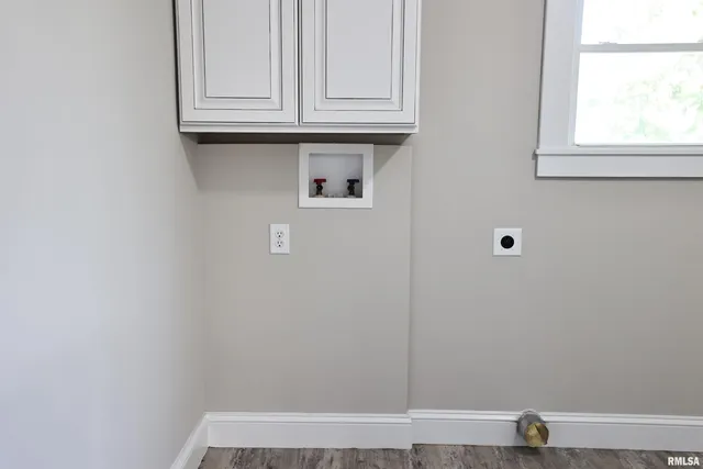 $255,000 | 220 East Fayette Street, Pittsfield, IL 62363