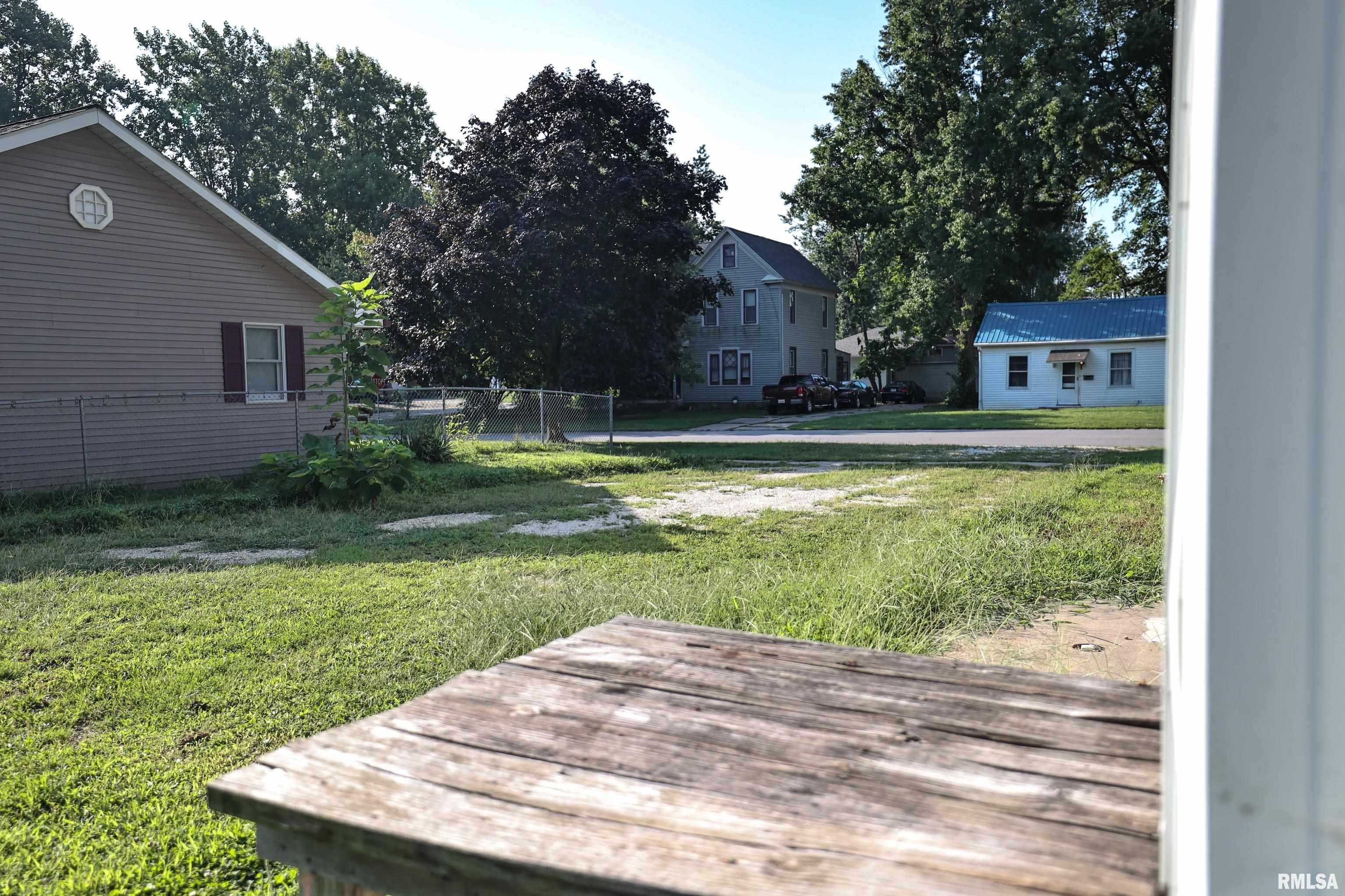 220 East Fayette Street Pittsfield, IL 62363 - Photo 10 of 75