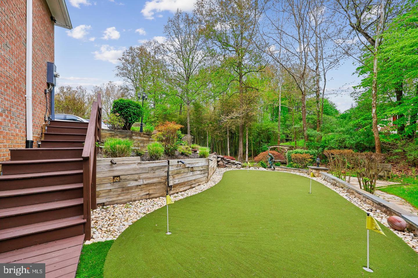 13120 Esworthy Road Potomac, MD 20854 - Photo 68 of 83 Putting Green
