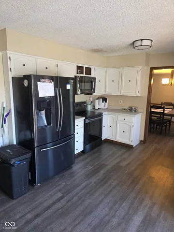 $352,500 | 5962 Oak Hill W Drive, Plainfield, IN 46168