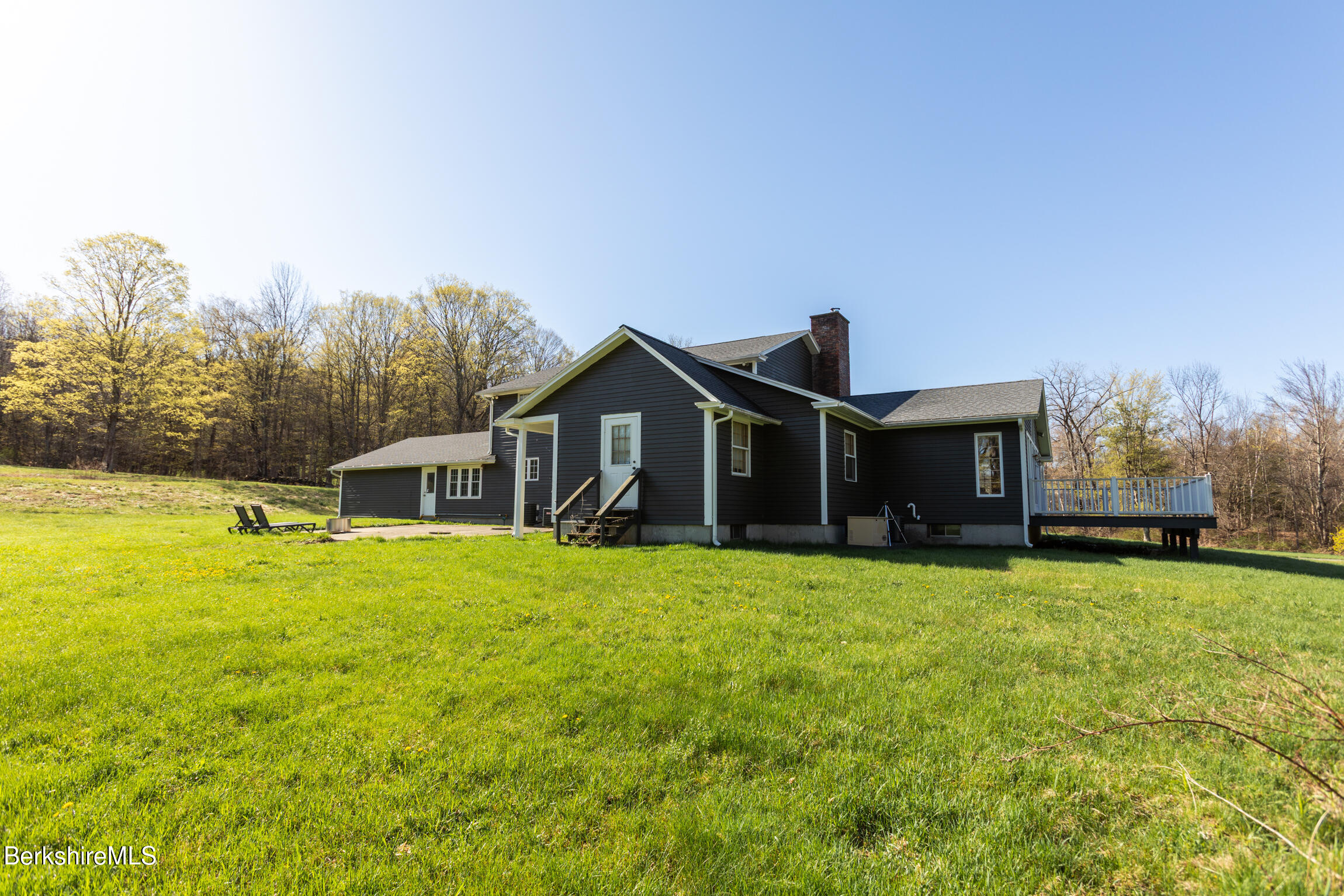 147 Brough Road Cheshire, MA 01225 - Photo 8 of 62 image-11