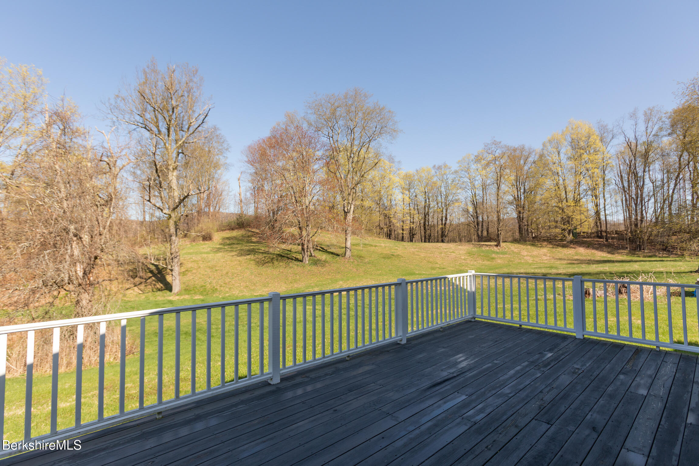 147 Brough Road Cheshire, MA 01225 - Photo 10 of 62 image-22