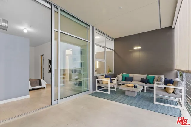 $1,199,000 | 4080 Glencoe Avenue, Unit 220, Marina del Rey, CA 90292