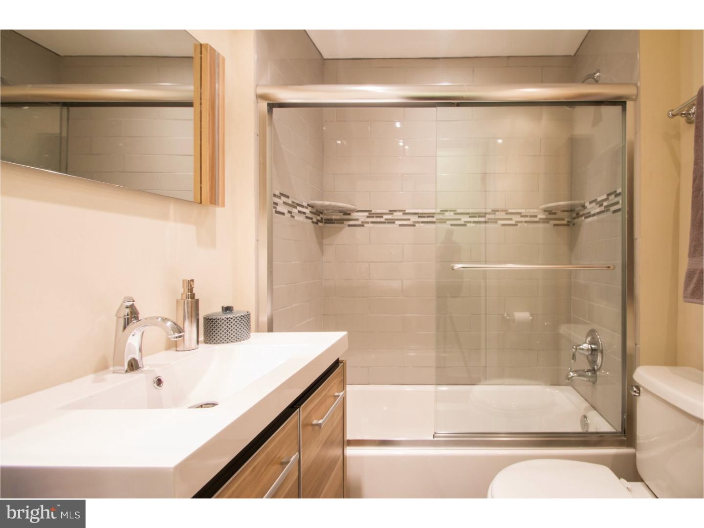 348 Tree Street Philadelphia, PA 19148 - Photo 19 of 25 Gallery Image 19