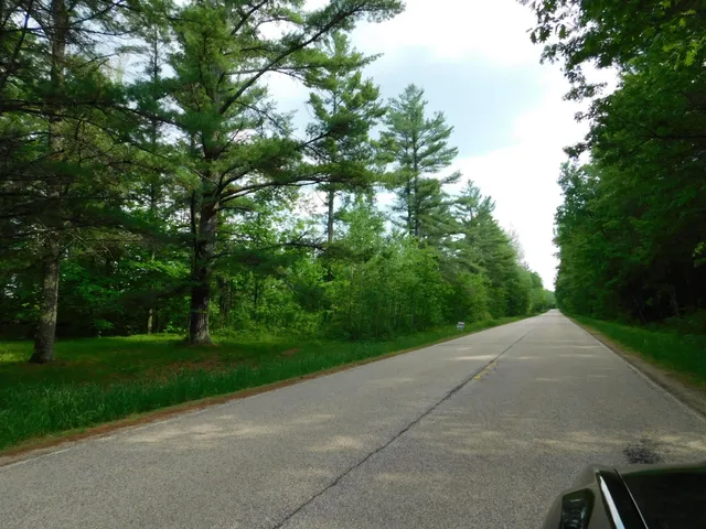 $299,950 | W606 Joe Johnson Road, Suring, WI 54174