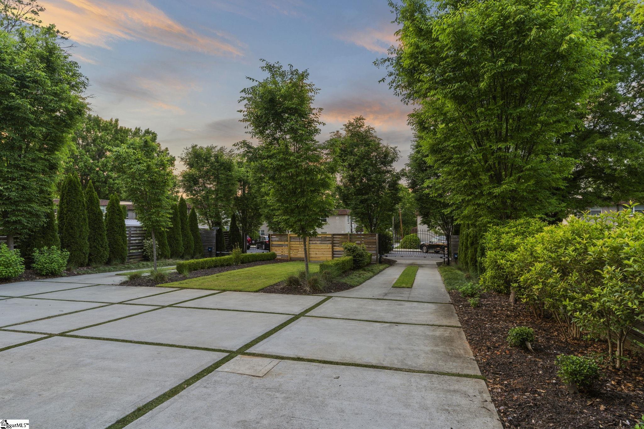 208 B Perry Avenue Greenville, SC 29601 - Photo 46 of 49