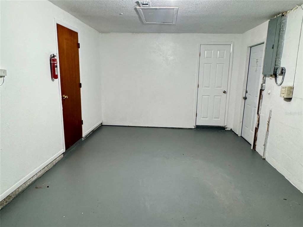 1008 Duquesne Road Venice, FL 34293 - Photo 14 of 18