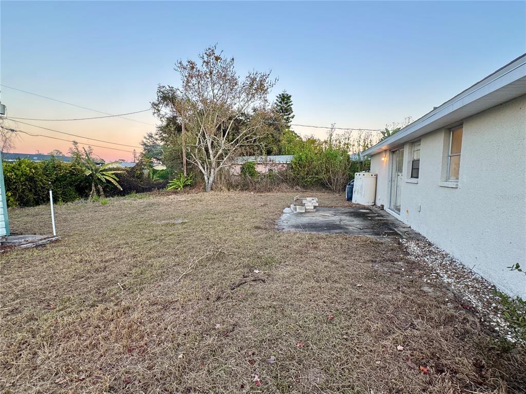 1008 Duquesne Road Venice, FL 34293 - Photo 17 of 18