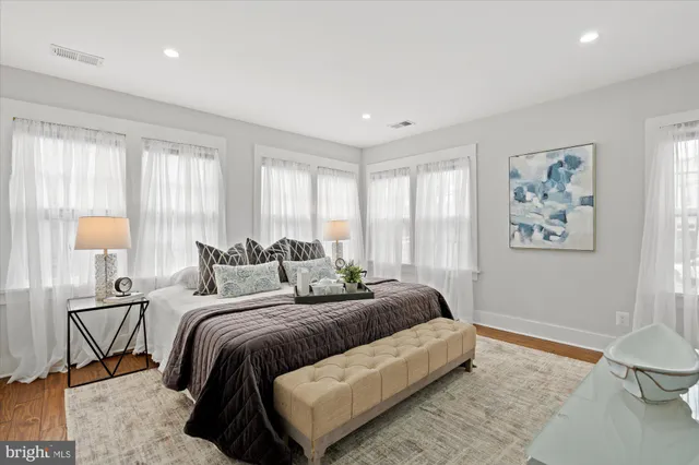 $2,595,900 | 524 Queen Street, Alexandria, VA 22314