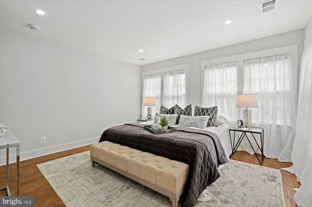 $2,595,900 | 524 Queen Street, Alexandria, VA 22314