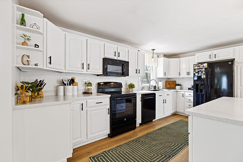 816 Riverside Drive Augusta, ME 04330 - Photo 13 of 73 23_BP5A7871_DxO_mls
