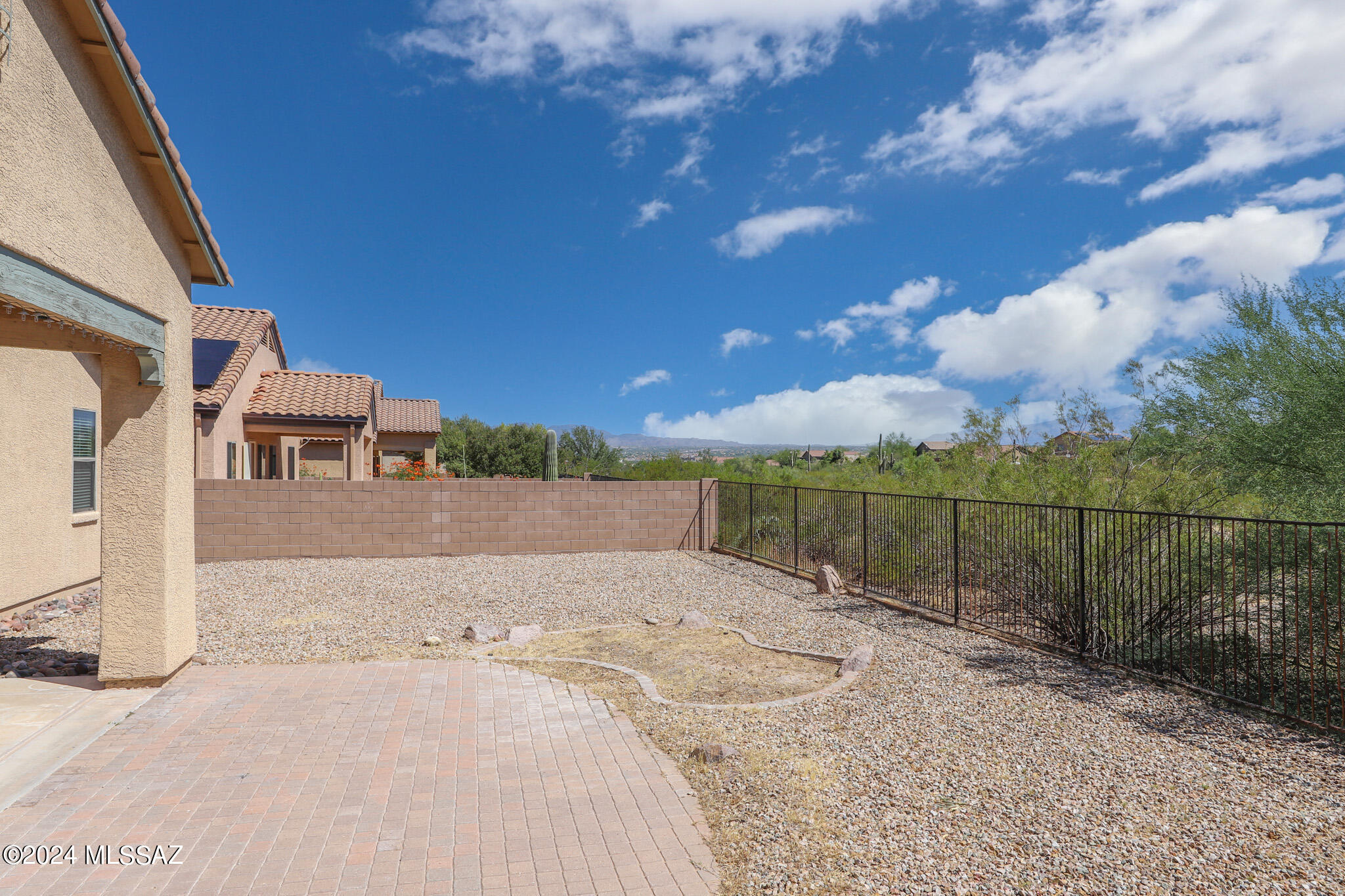 7856 North Rondure Loop Tucson, AZ 85743 - Photo 39 of 42