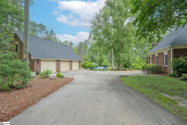 $1,695,000 | 7234 Highway 76, Laurens, SC 29360
