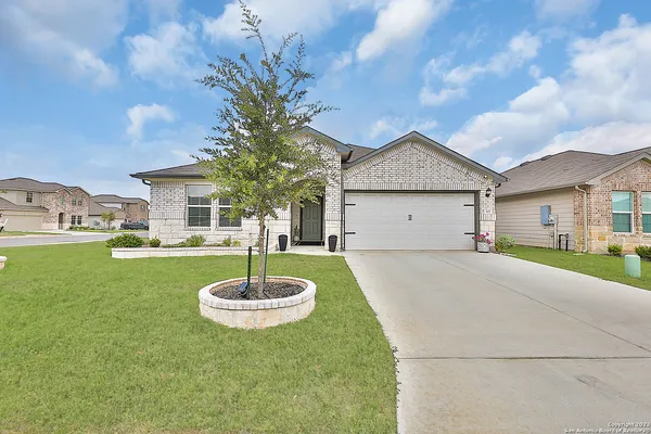 $1,995 | 801 Cinnamon Teal, Seguin, TX 78155