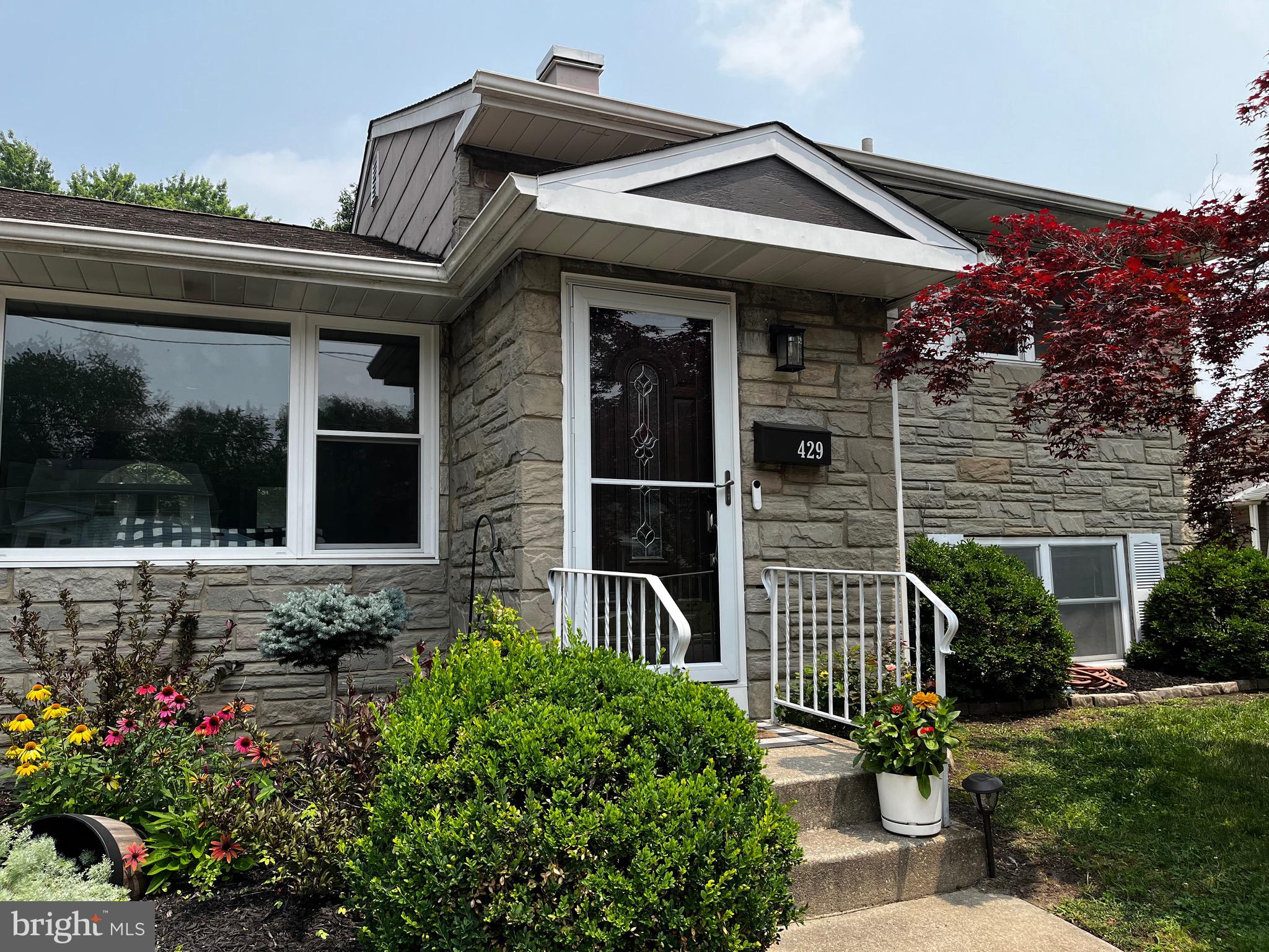 429 Baylor Road Wenonah, NJ 08090 - Photo 1 of 20 Welcome Home!