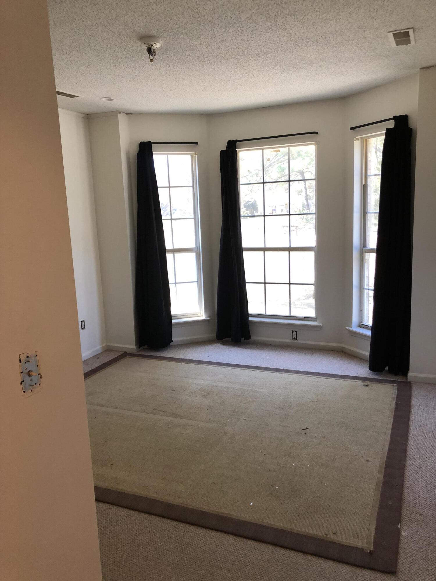 1234 Ocean View Road Charleston, SC 29412 - Photo 6 of 20 John Schaefer - IMG_0237