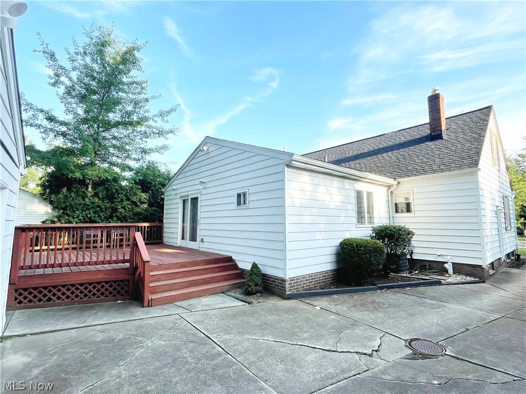 5528 Huron Road Lyndhurst, OH 44124 - Photo 22 of 26 Rear View
