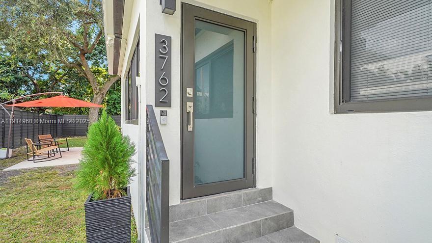 3764 Southwest 27th Lane, Unit 3762 Miami, FL 33134 - Photo 3 of 31