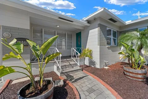 $425,000 | 2990 37th Street North, St. Petersburg, FL 33713