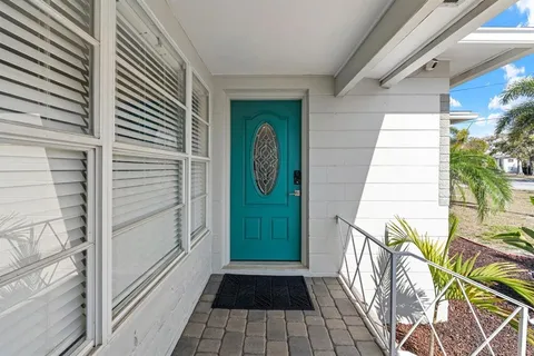 $425,000 | 2990 37th Street North, St. Petersburg, FL 33713