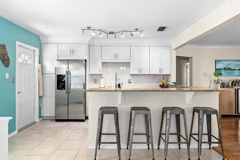 $425,000 | 2990 37th Street North, St. Petersburg, FL 33713