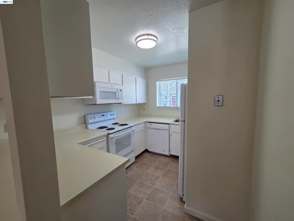 $2,925 | 7596 Silvertree Lane, Dublin, CA 94568