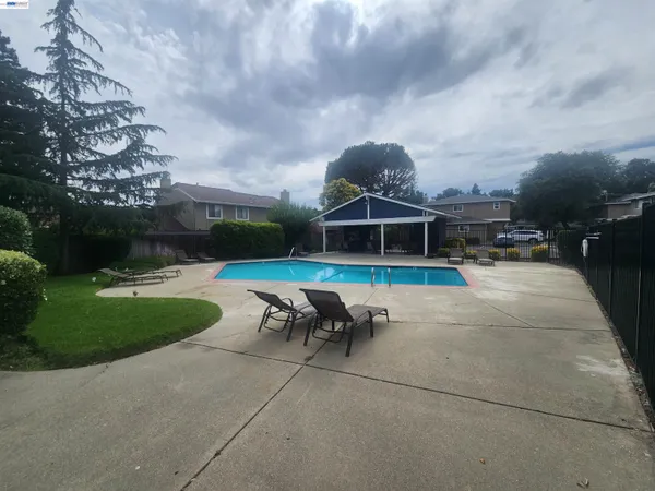 $2,925 | 7596 Silvertree Lane, Dublin, CA 94568
