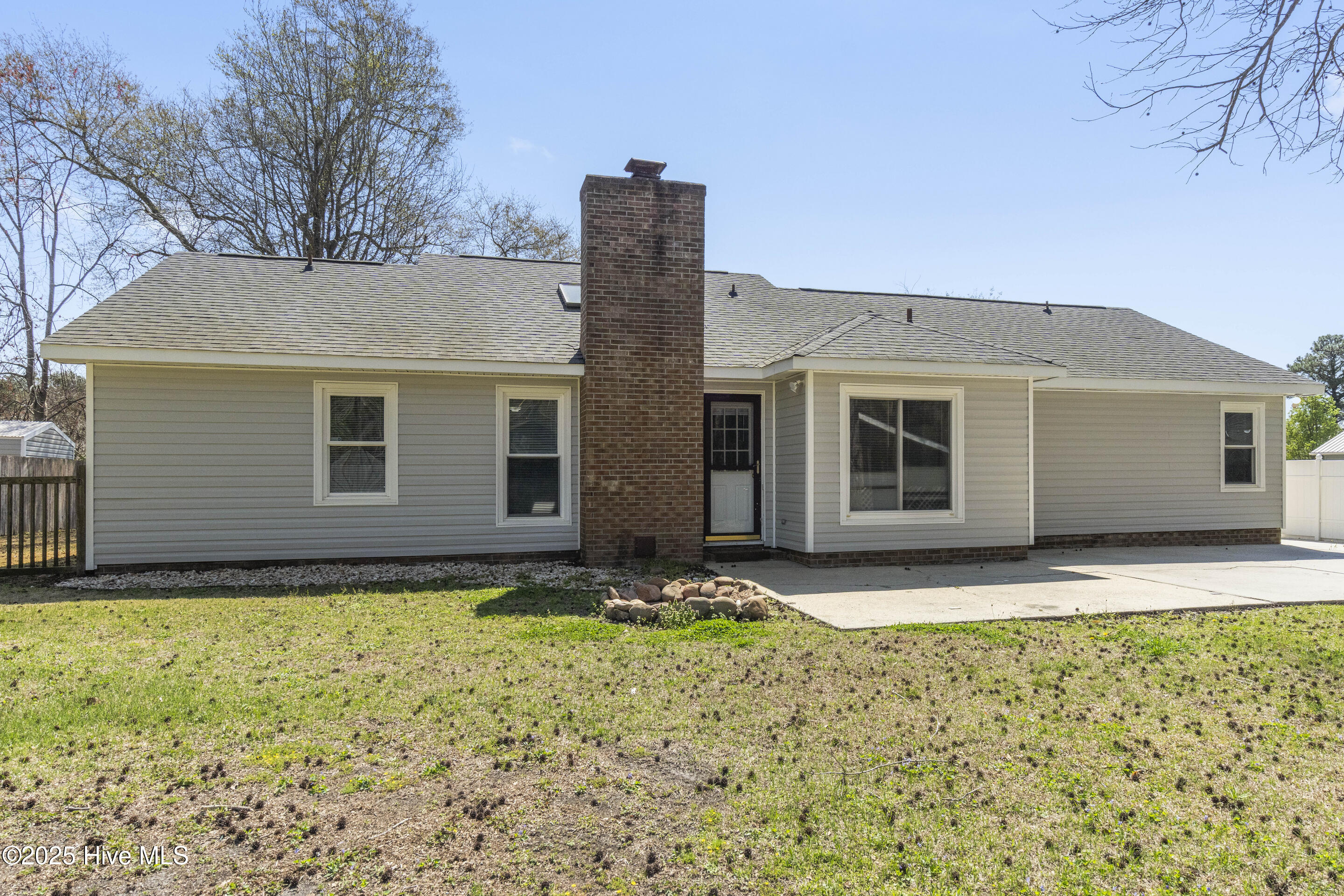 284 Raintree Road Jacksonville, NC 28540 - Photo 8 of 44 mls-DSC09357