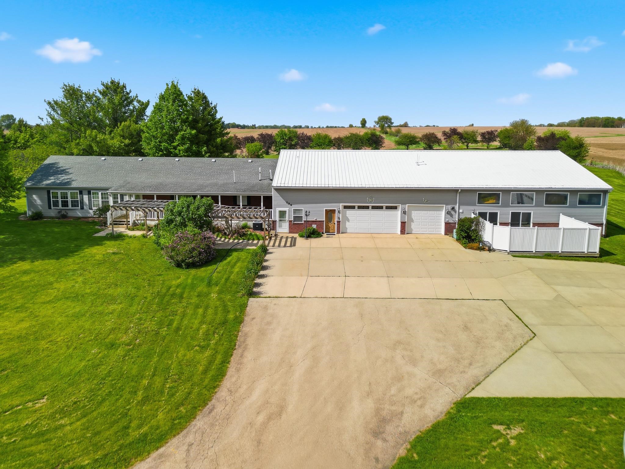 298 Highway 2 Dixon, IL 61021 - Photo 1 of 57
