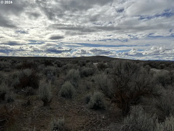 a view of a sky