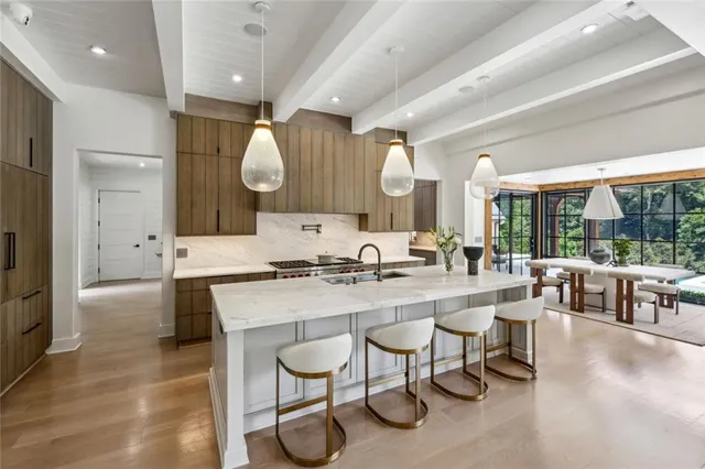 $10,000,000 | 4725 Northside Drive Northwest, Sandy Springs, GA 30327