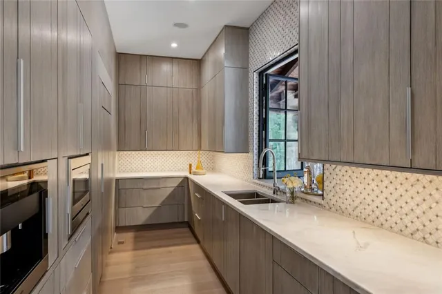 $10,000,000 | 4725 Northside Drive Northwest, Sandy Springs, GA 30327