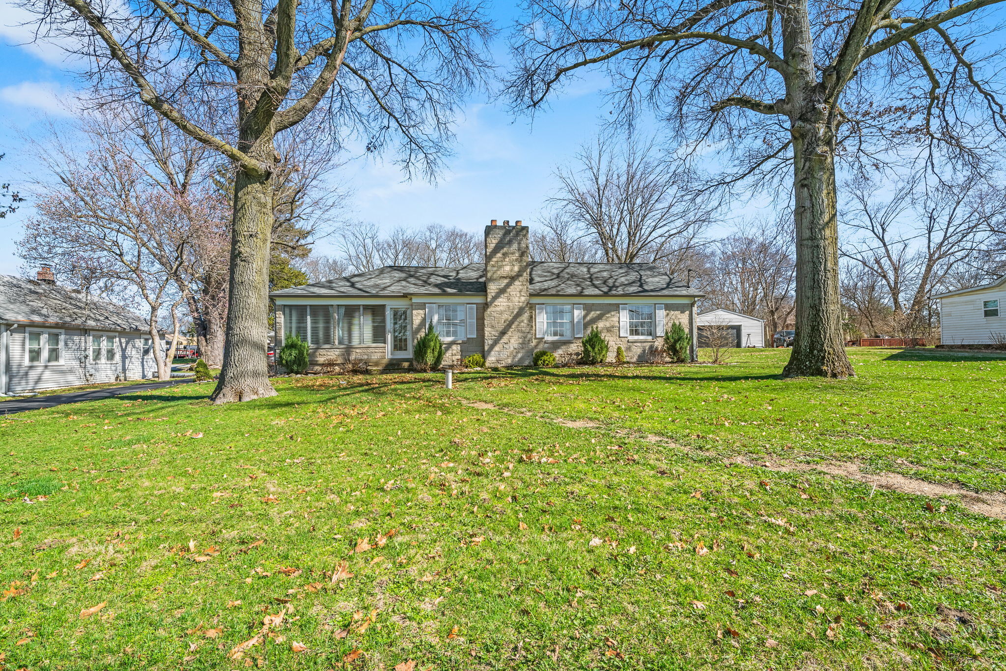3627 Bluff Road Indianapolis, IN 46217 - Photo 3 of 49 Gallery Image 3