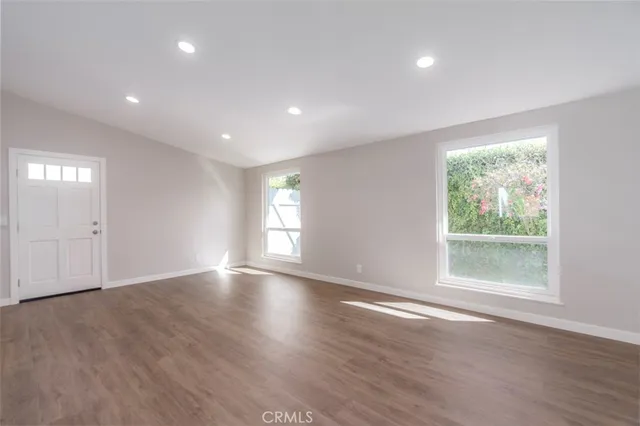 $4,995 | 2391 Westminster Avenue, Costa Mesa, CA 92627