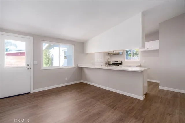 $4,995 | 2391 Westminster Avenue, Costa Mesa, CA 92627