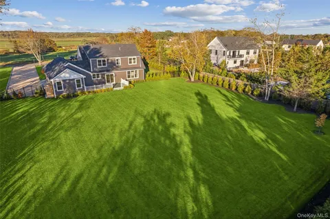 $1,875,000 | 5675 Bridge Lane, Cutchogue, NY 11935