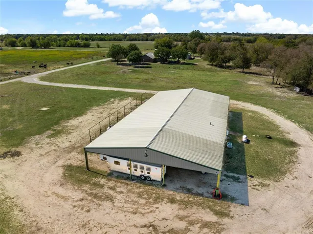 $1,175,000 | 15 County Road 1227, Lake Creek, TX 75450