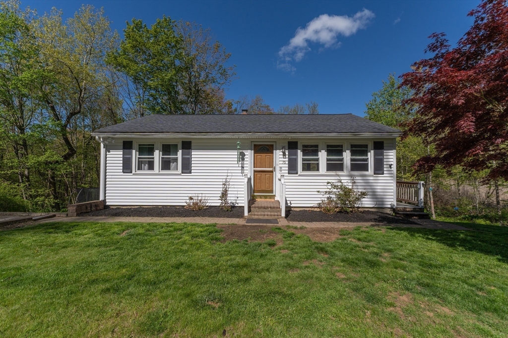 75 Fairview Park Road Sturbridge, MA 01566 - Photo 2 of 32 Gallery Image 2