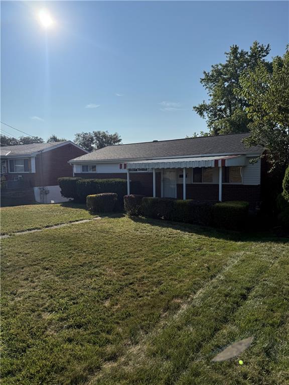 662 Lindsay Road Carnegie, PA 15106 - Photo 2 of 19 a view of a house with a yard