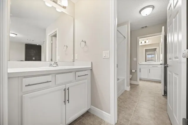 $609,000 | 813 Marsh Reed Drive, Winter Garden, FL 34787