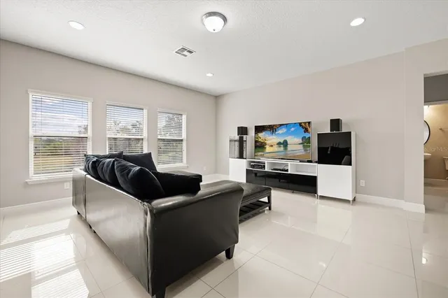 $609,000 | 813 Marsh Reed Drive, Winter Garden, FL 34787