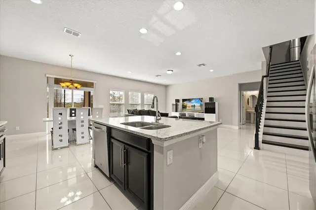 $609,000 | 813 Marsh Reed Drive, Winter Garden, FL 34787